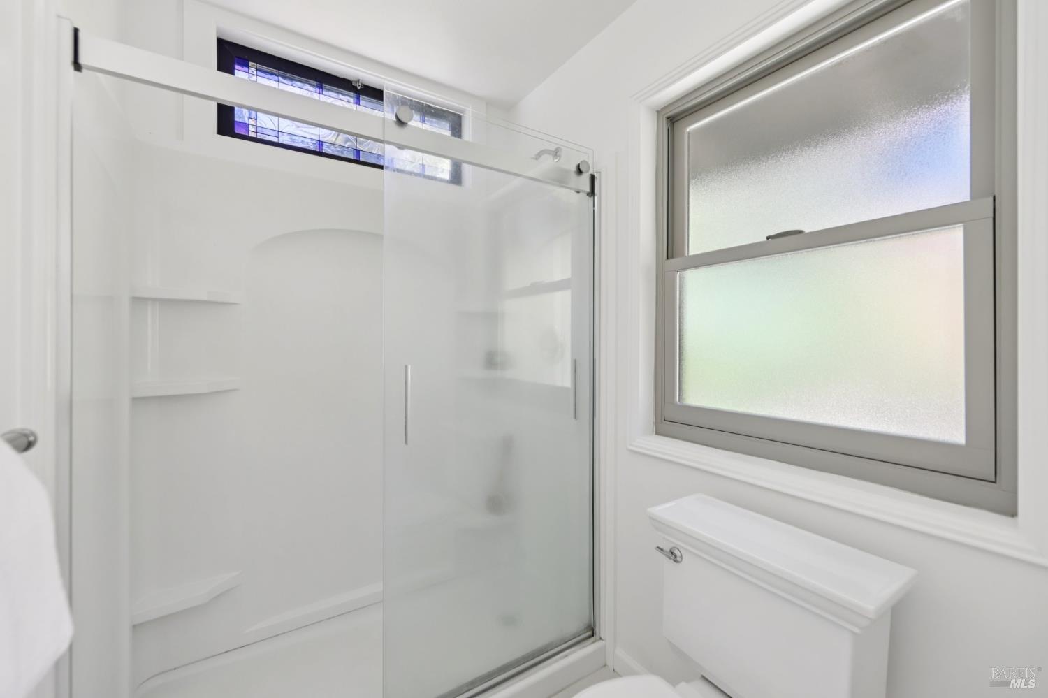 Detail Gallery Image 30 of 64 For 12657 Fiori Ln, Sebastopol,  CA 95472 - 3 Beds | 2/1 Baths