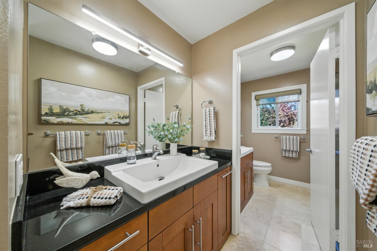 Detail Gallery Image 27 of 39 For 1925 Contra Costa Ave, Santa Rosa,  CA 95405 - 4 Beds | 2 Baths
