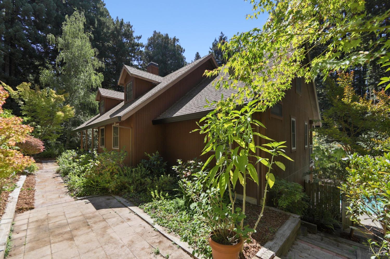 Detail Gallery Image 43 of 64 For 12657 Fiori Ln, Sebastopol,  CA 95472 - 3 Beds | 2/1 Baths