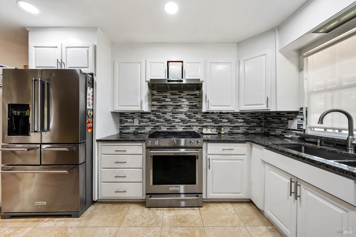 Detail Gallery Image 20 of 54 For 1560 Despina Dr, Ukiah,  CA 95482 - 3 Beds | 2 Baths