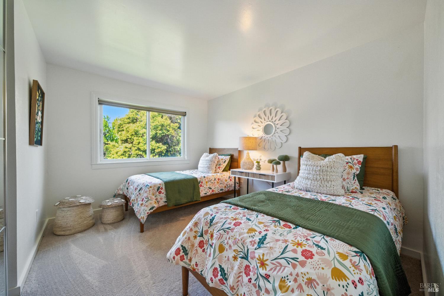 Detail Gallery Image 23 of 39 For 1925 Contra Costa Ave, Santa Rosa,  CA 95405 - 4 Beds | 2 Baths