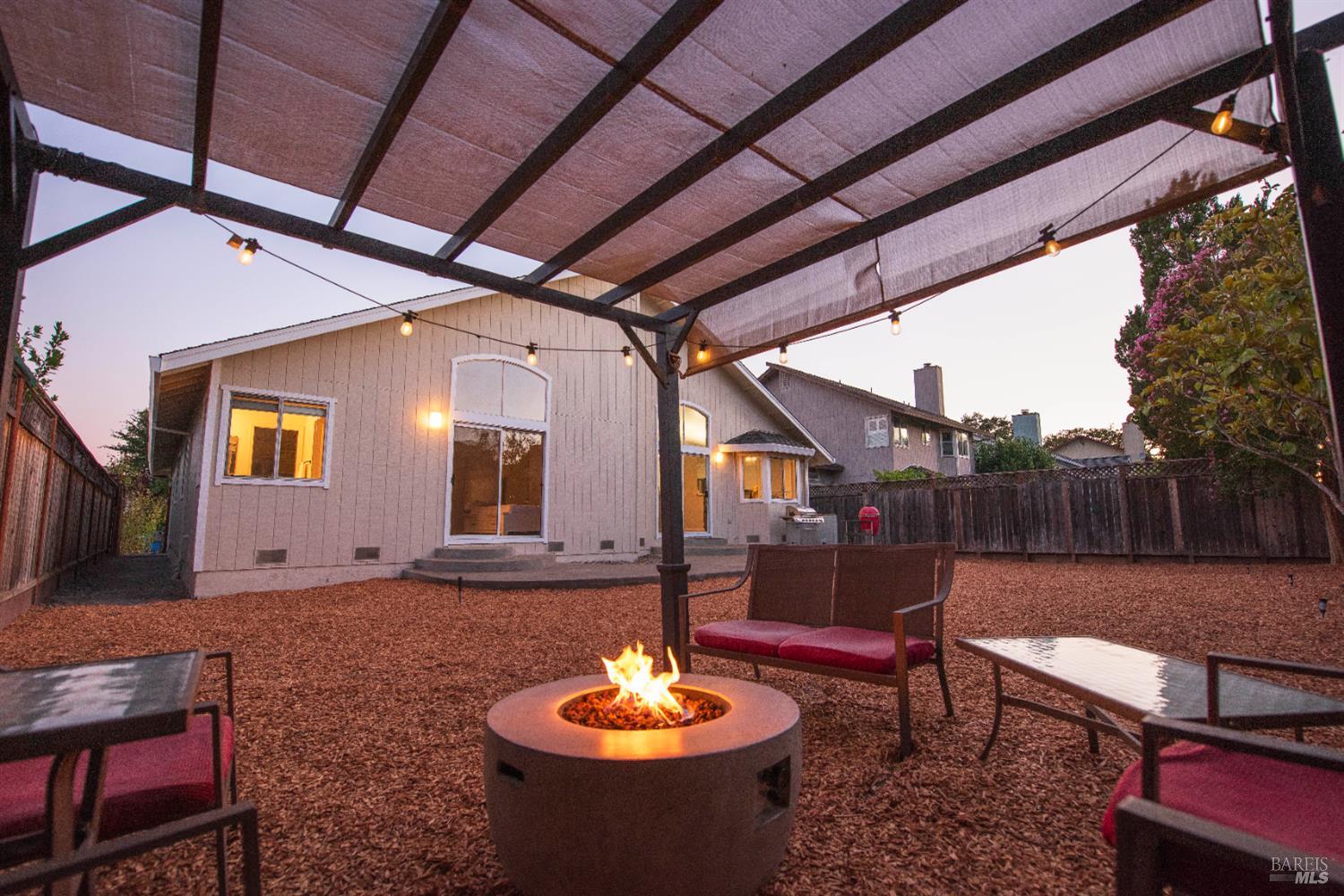 Detail Gallery Image 46 of 53 For 687 Natalie Dr, Windsor,  CA 95492 - 4 Beds | 2 Baths