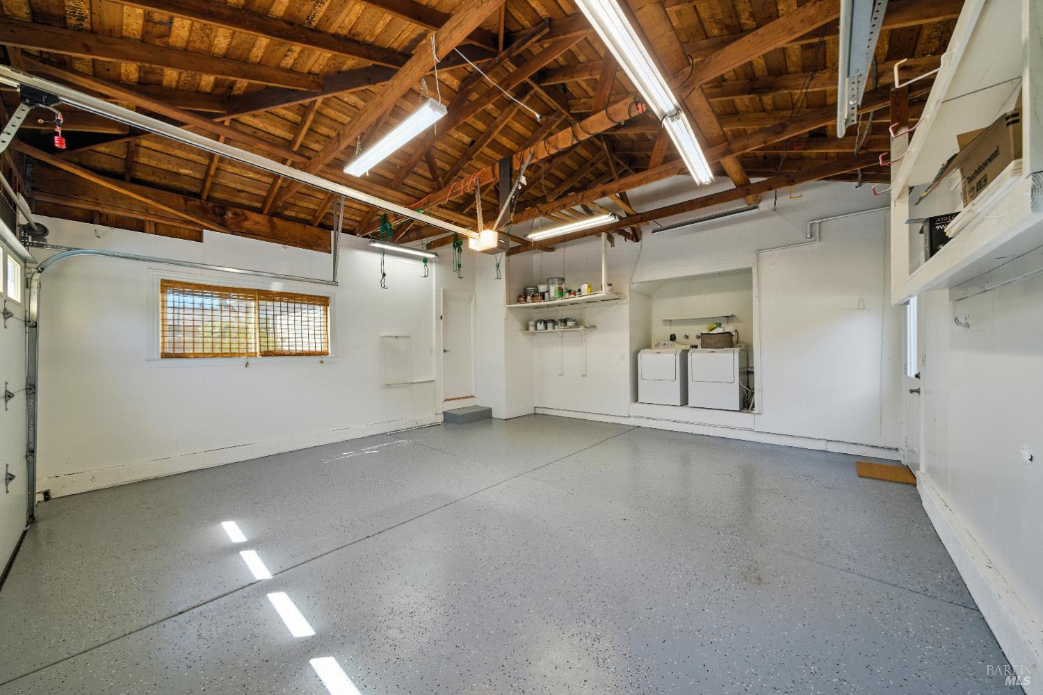 Detail Gallery Image 32 of 39 For 1925 Contra Costa Ave, Santa Rosa,  CA 95405 - 4 Beds | 2 Baths