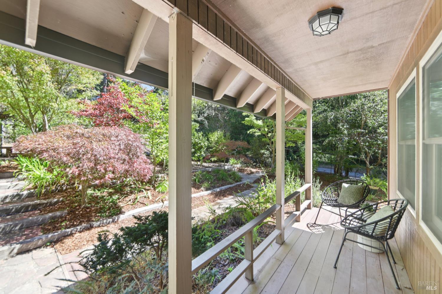 Detail Gallery Image 4 of 64 For 12657 Fiori Ln, Sebastopol,  CA 95472 - 3 Beds | 2/1 Baths
