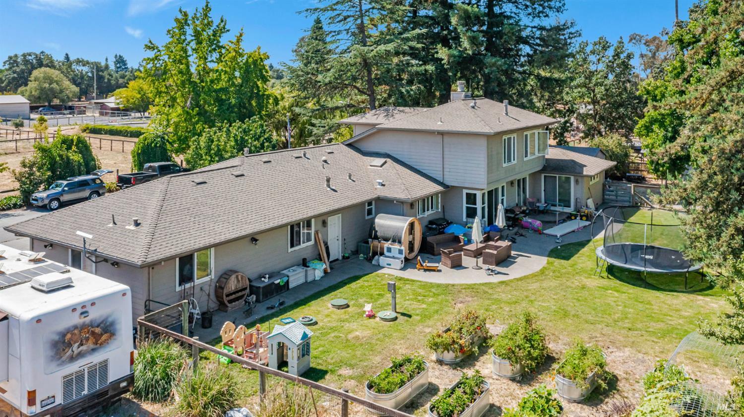 Detail Gallery Image 62 of 75 For 4100 Bisordi Ln, Santa Rosa,  CA 95439 - 5 Beds | 5 Baths