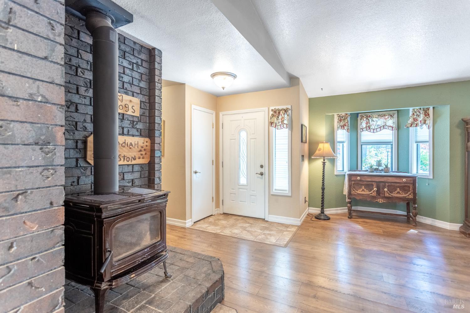 Detail Gallery Image 13 of 40 For 6919 Wilson Hill Rd, Shingletown,  CA 96088 - 3 Beds | 2 Baths