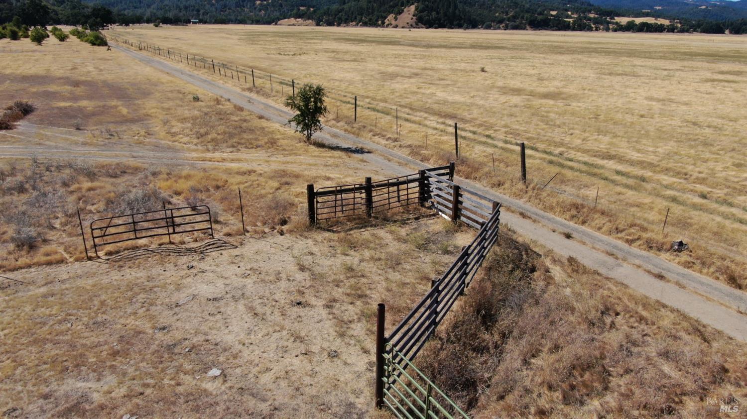 Detail Gallery Image 10 of 13 For 74200 Covelo Rd, Covelo,  CA 95428 - – Beds | – Baths