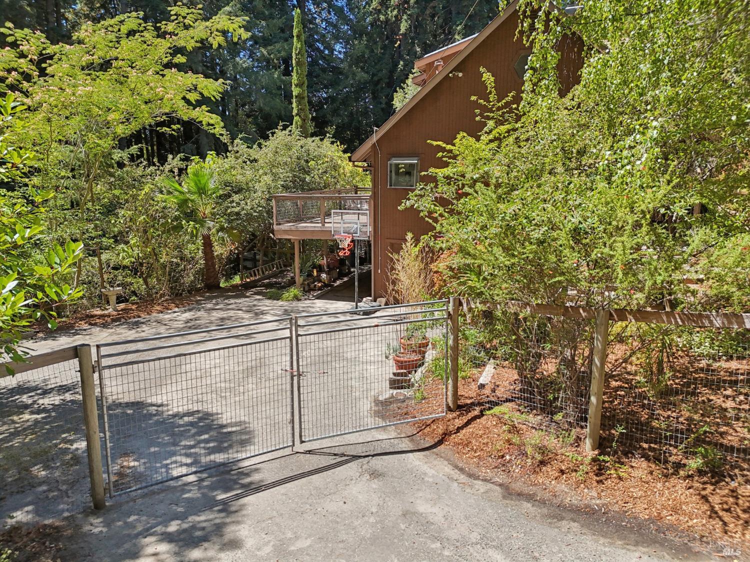 Detail Gallery Image 59 of 64 For 12657 Fiori Ln, Sebastopol,  CA 95472 - 3 Beds | 2/1 Baths