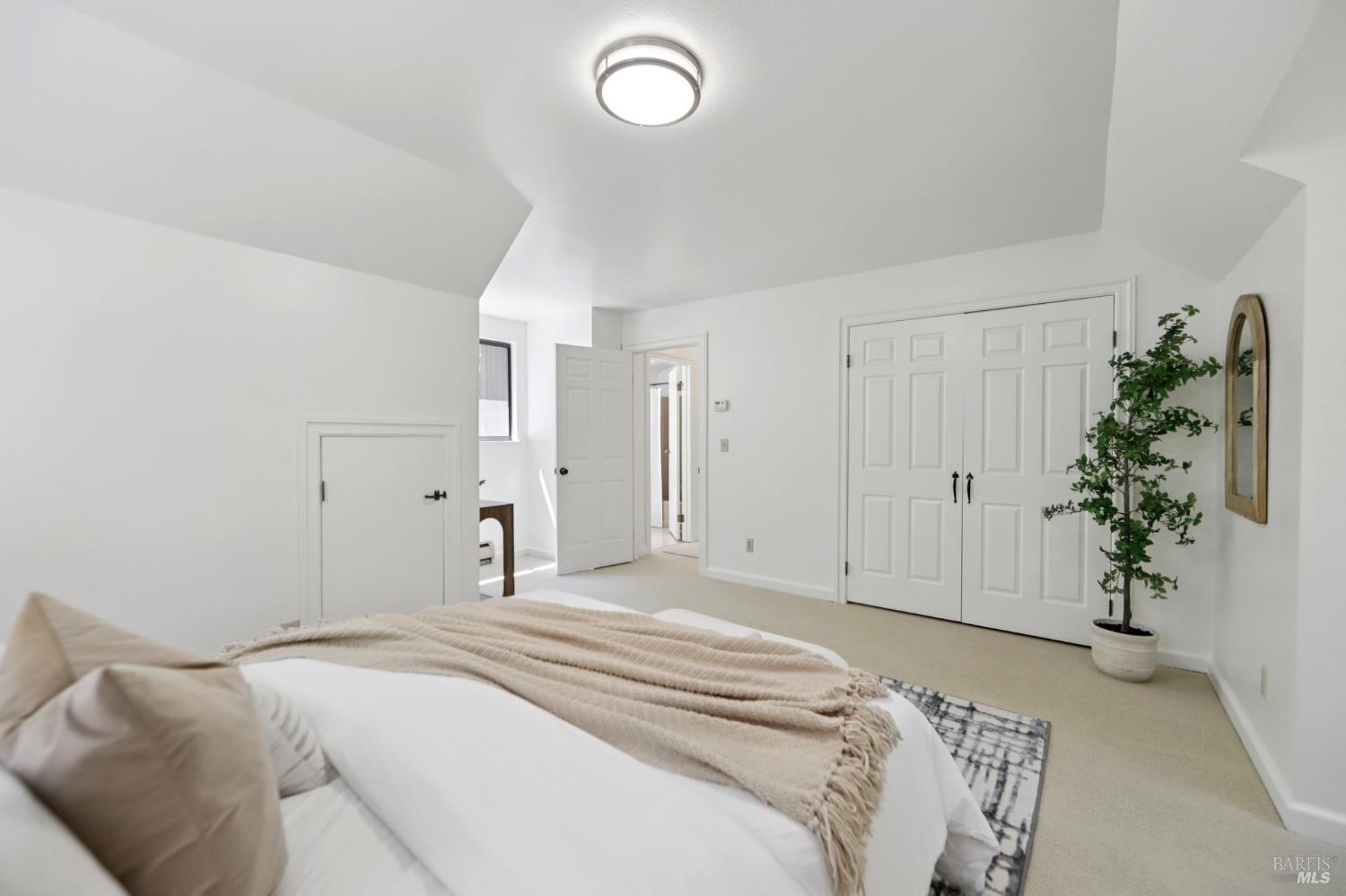 Detail Gallery Image 28 of 64 For 12657 Fiori Ln, Sebastopol,  CA 95472 - 3 Beds | 2/1 Baths