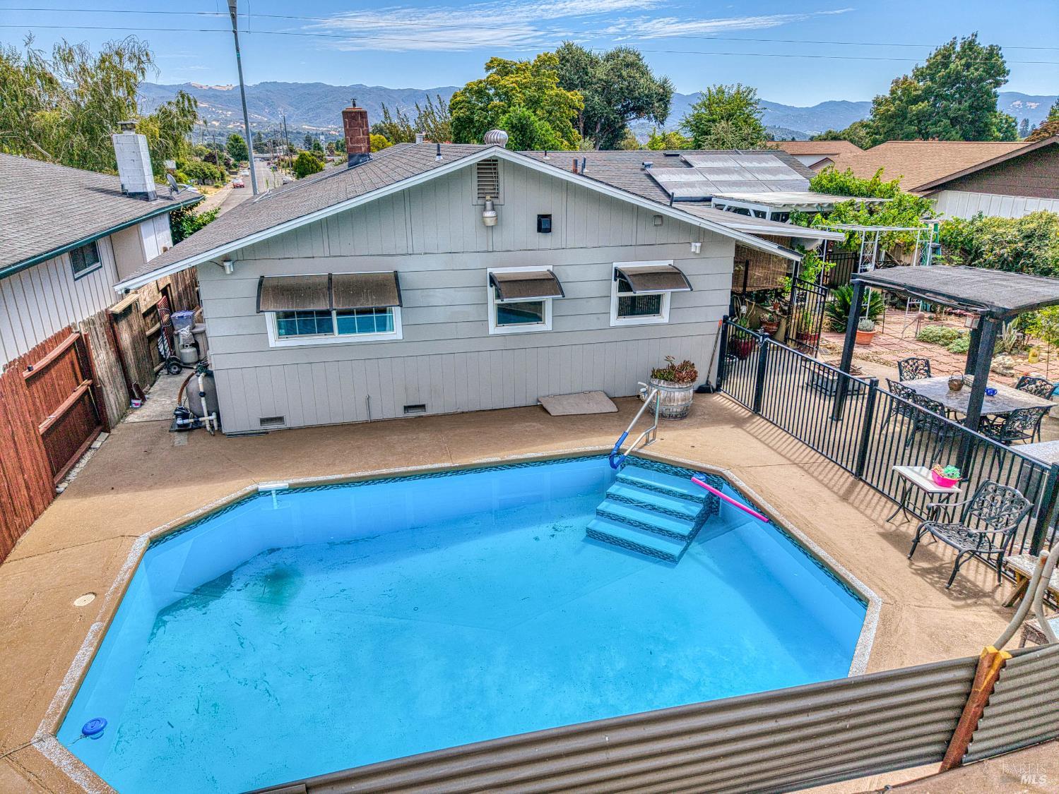 Detail Gallery Image 49 of 54 For 1560 Despina Dr, Ukiah,  CA 95482 - 3 Beds | 2 Baths