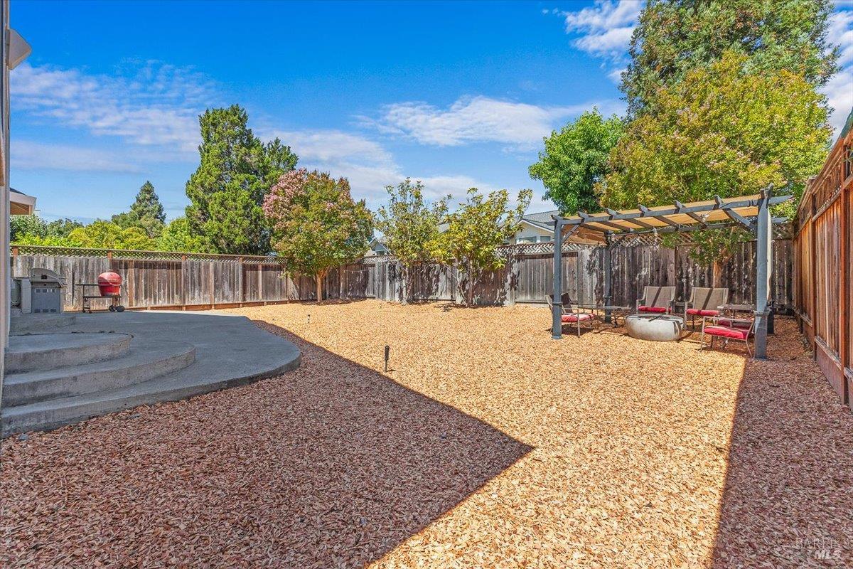 Detail Gallery Image 47 of 53 For 687 Natalie Dr, Windsor,  CA 95492 - 4 Beds | 2 Baths