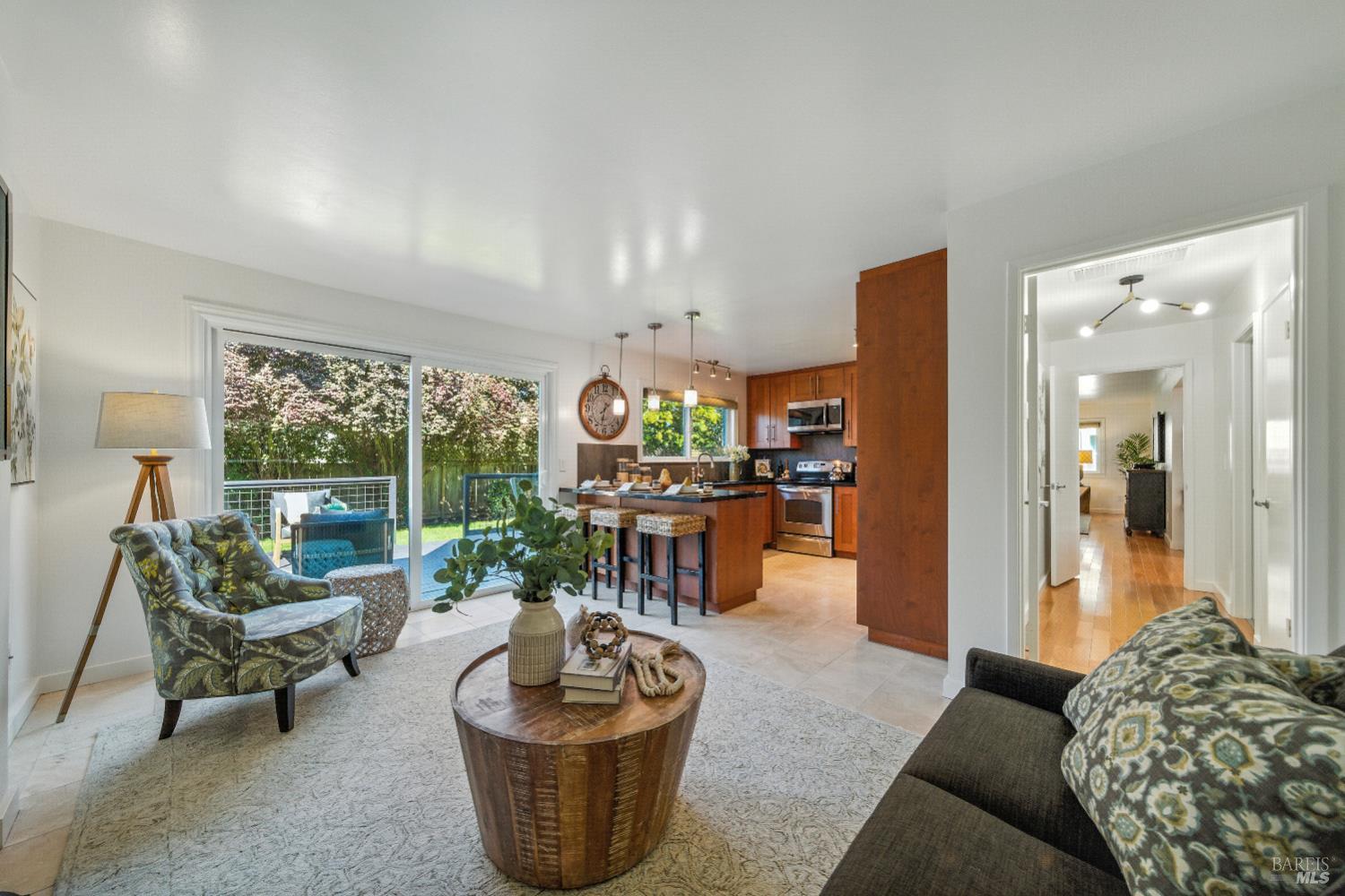 Detail Gallery Image 15 of 39 For 1925 Contra Costa Ave, Santa Rosa,  CA 95405 - 4 Beds | 2 Baths