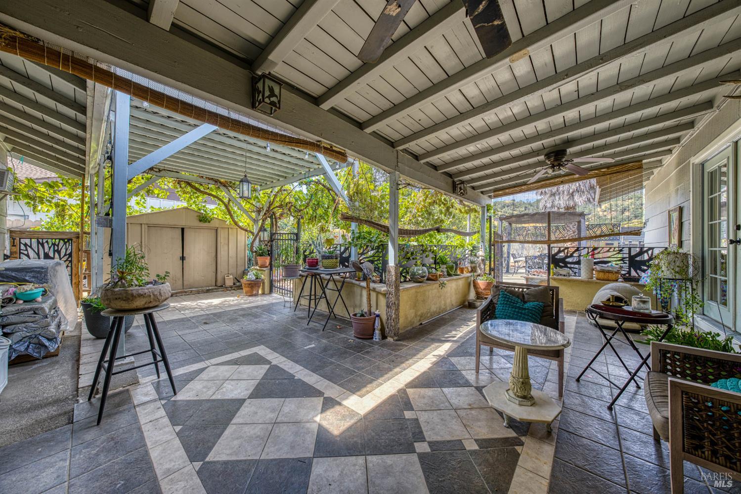 Detail Gallery Image 31 of 54 For 1560 Despina Dr, Ukiah,  CA 95482 - 3 Beds | 2 Baths