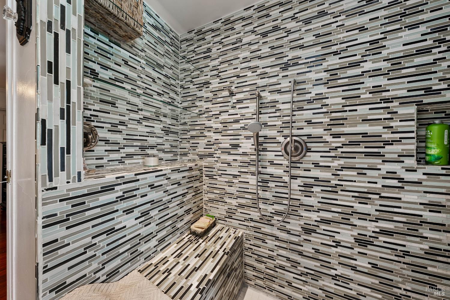 Detail Gallery Image 28 of 54 For 1560 Despina Dr, Ukiah,  CA 95482 - 3 Beds | 2 Baths