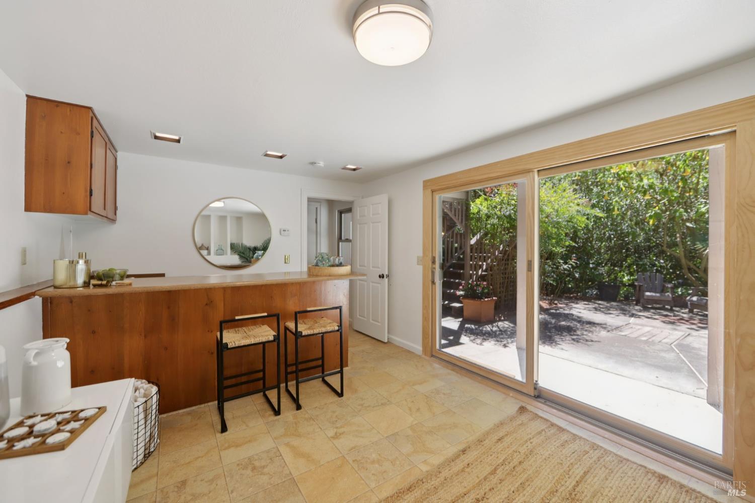 Detail Gallery Image 37 of 64 For 12657 Fiori Ln, Sebastopol,  CA 95472 - 3 Beds | 2/1 Baths
