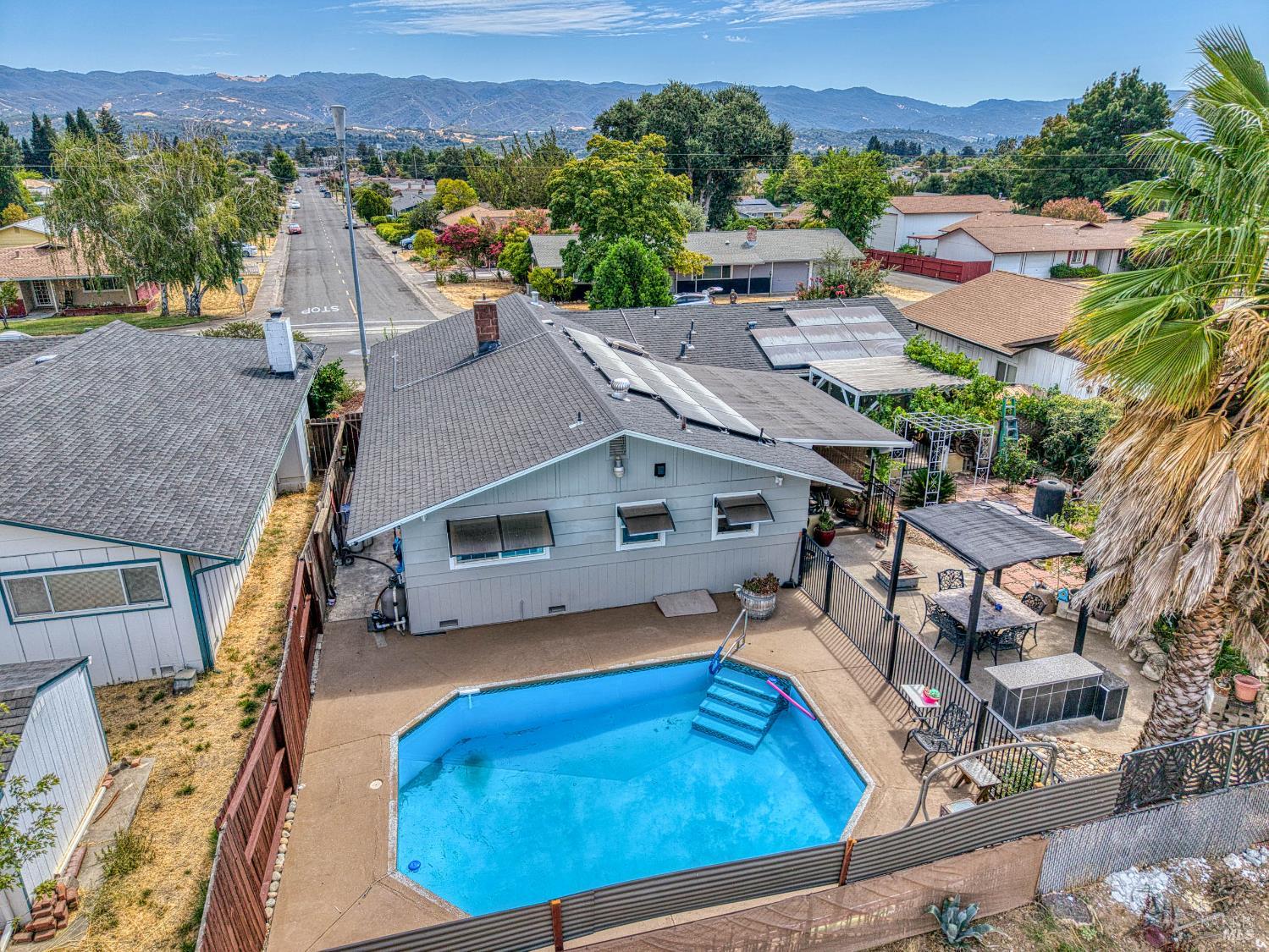 Detail Gallery Image 48 of 54 For 1560 Despina Dr, Ukiah,  CA 95482 - 3 Beds | 2 Baths