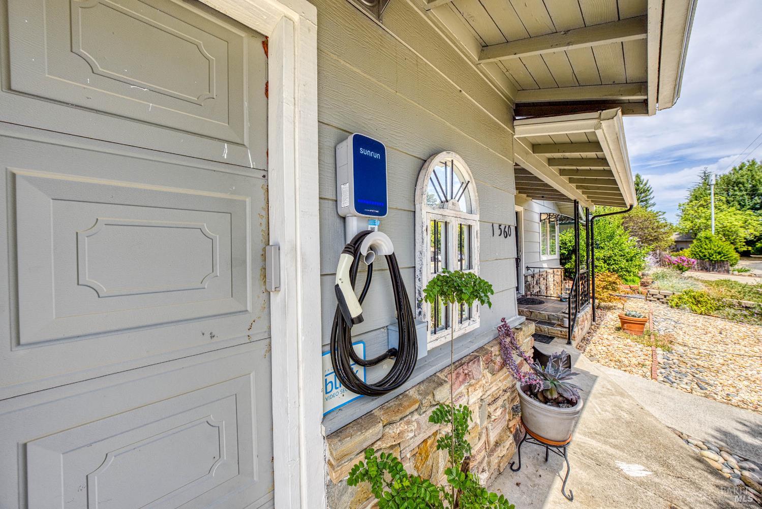 Detail Gallery Image 8 of 54 For 1560 Despina Dr, Ukiah,  CA 95482 - 3 Beds | 2 Baths