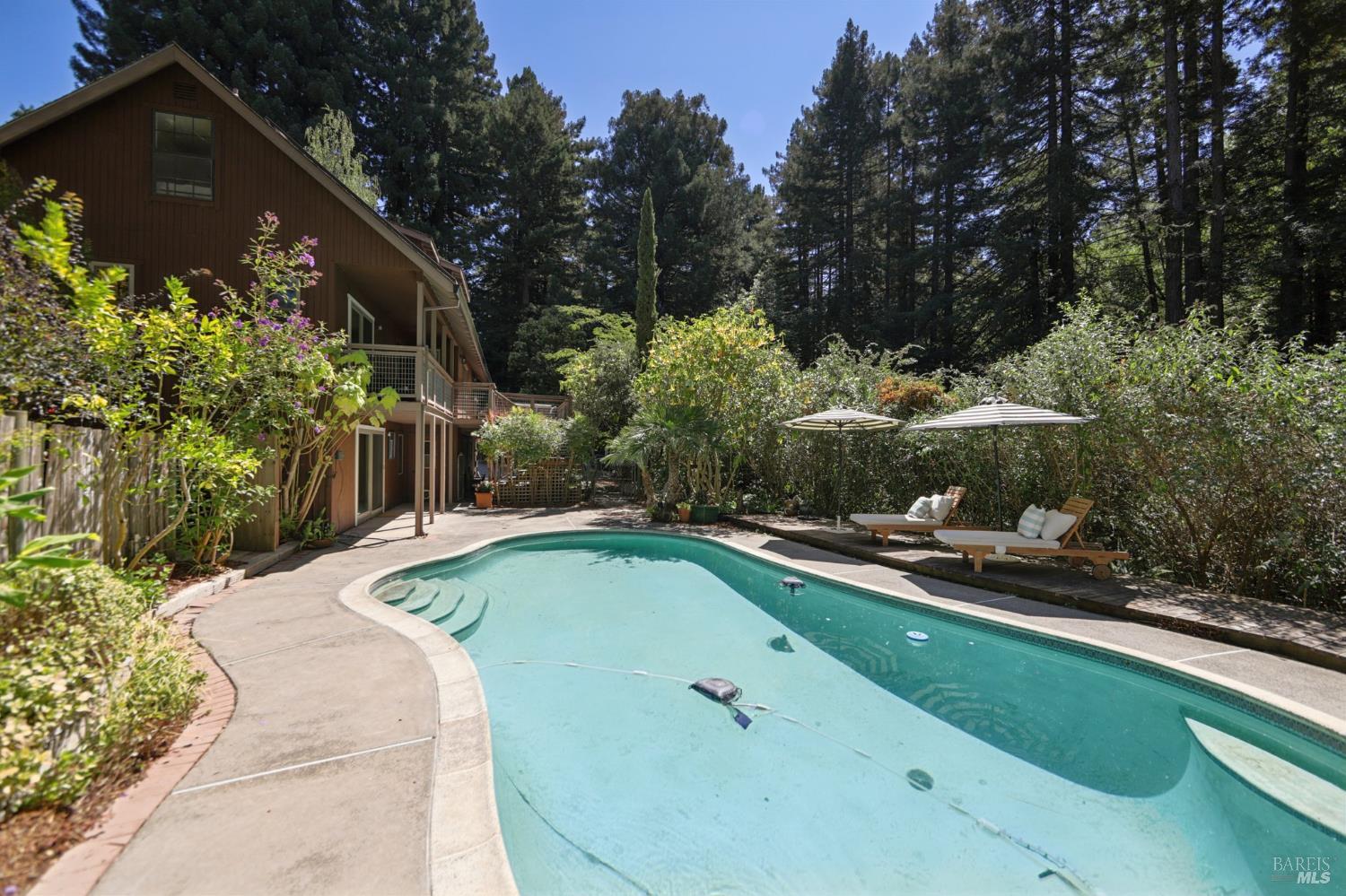 Detail Gallery Image 55 of 64 For 12657 Fiori Ln, Sebastopol,  CA 95472 - 3 Beds | 2/1 Baths