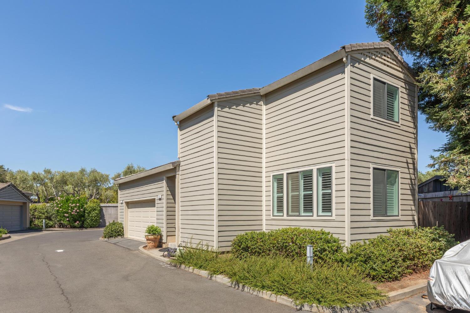 Detail Gallery Image 41 of 55 For 6 Burgundy Way, Yountville,  CA 94599 - 4 Beds | 2/2 Baths