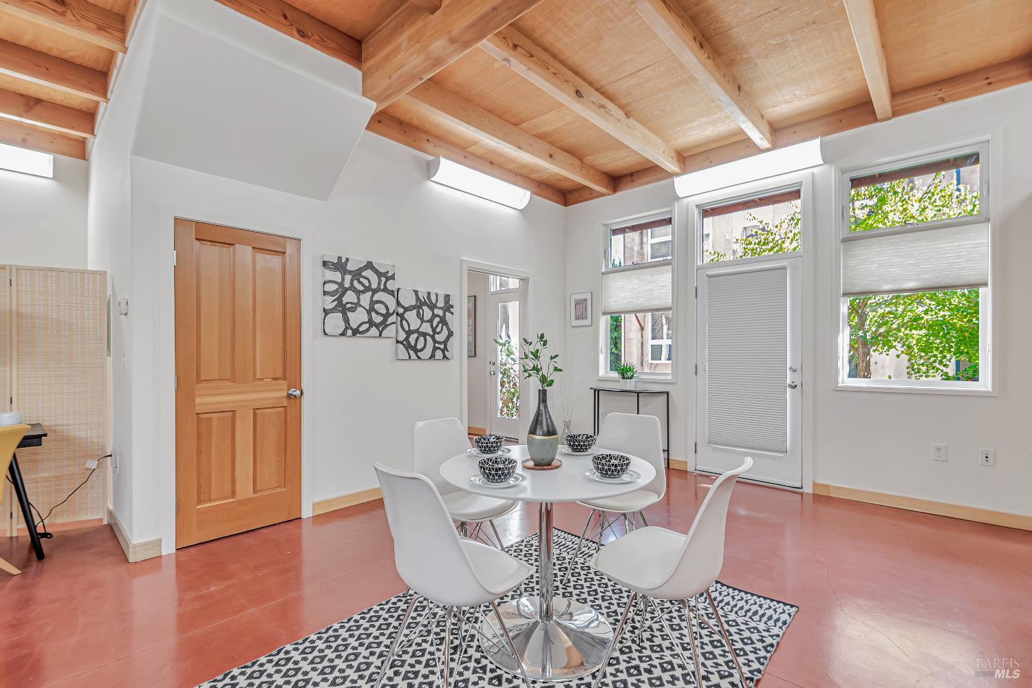 Detail Gallery Image 6 of 47 For 455 Florence Ave, Sebastopol,  CA 95472 - 1 Beds | 2/1 Baths