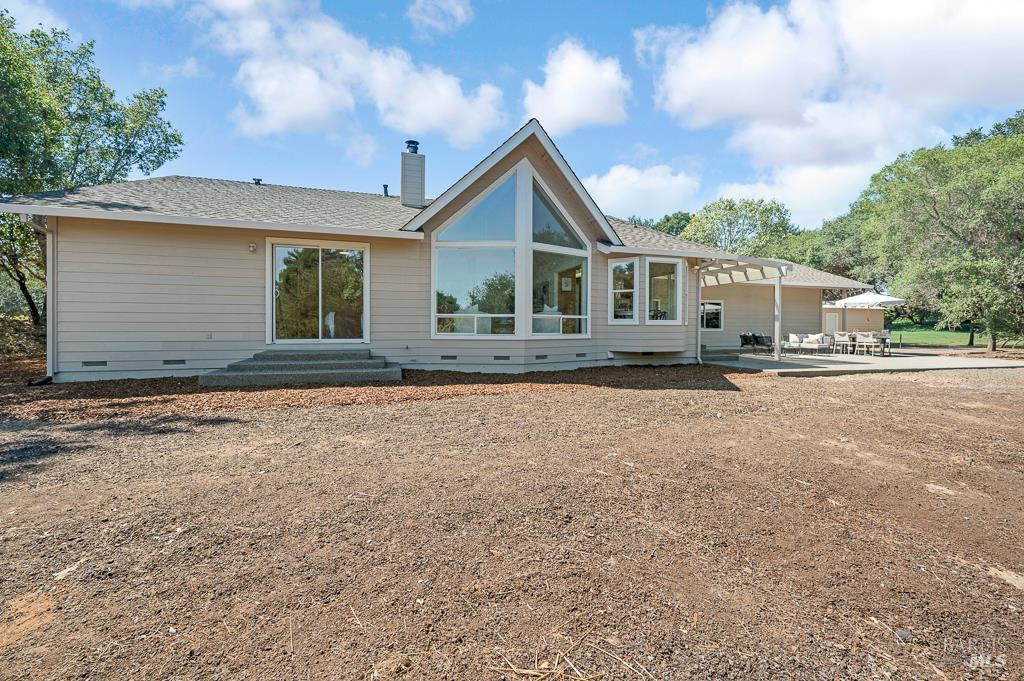 Detail Gallery Image 24 of 26 For 7555 Occidental Rd, Sebastopol,  CA 95472 - 3 Beds | 2/1 Baths