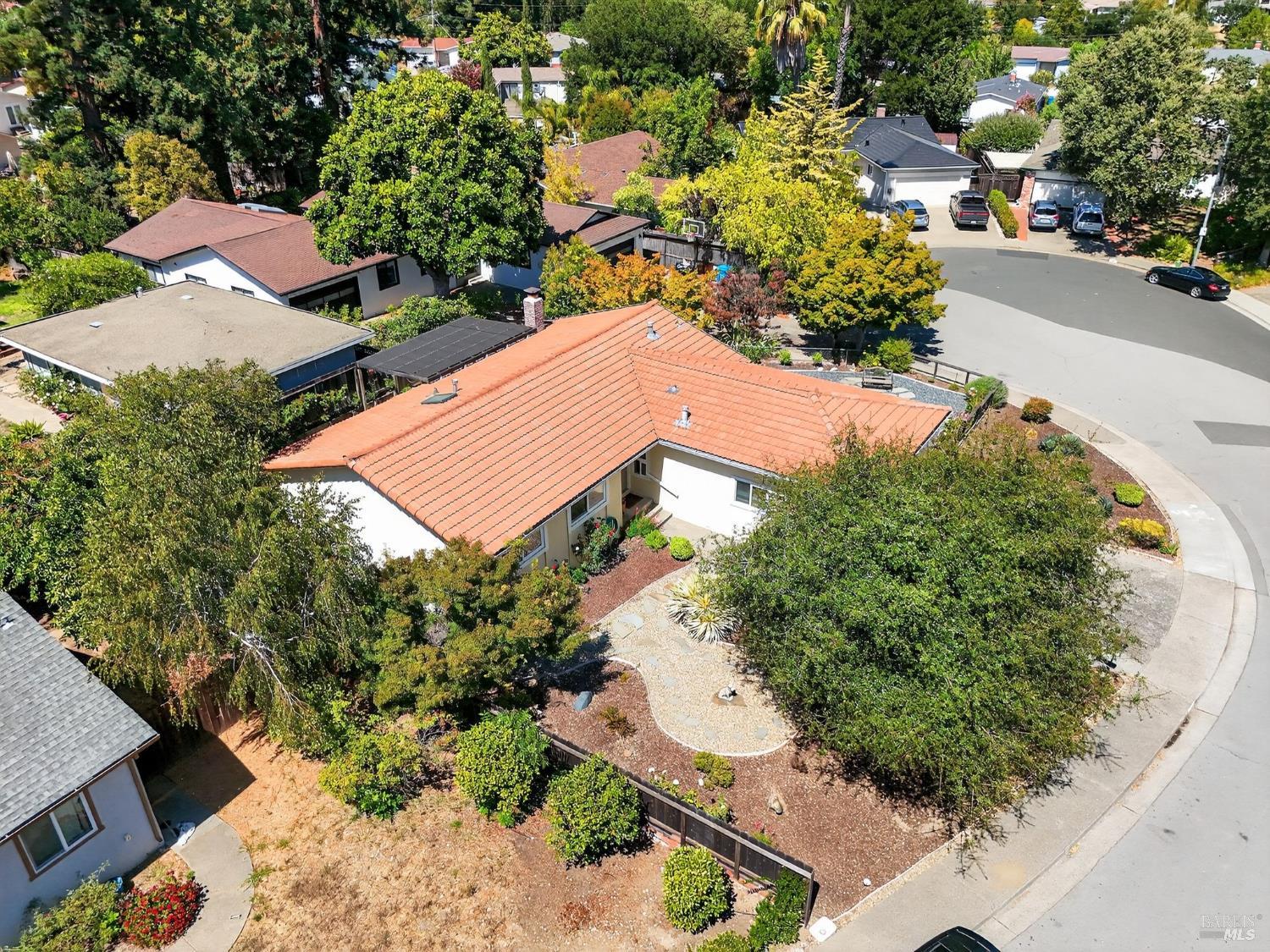 Detail Gallery Image 38 of 41 For 13 Margory Ct, Novato,  CA 94947 - 3 Beds | 2 Baths