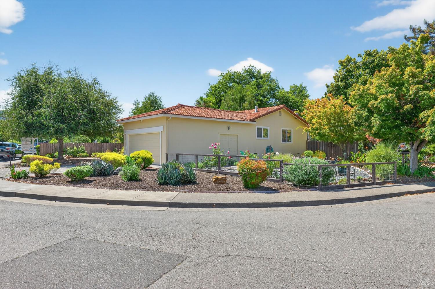 Detail Gallery Image 34 of 41 For 13 Margory Ct, Novato,  CA 94947 - 3 Beds | 2 Baths