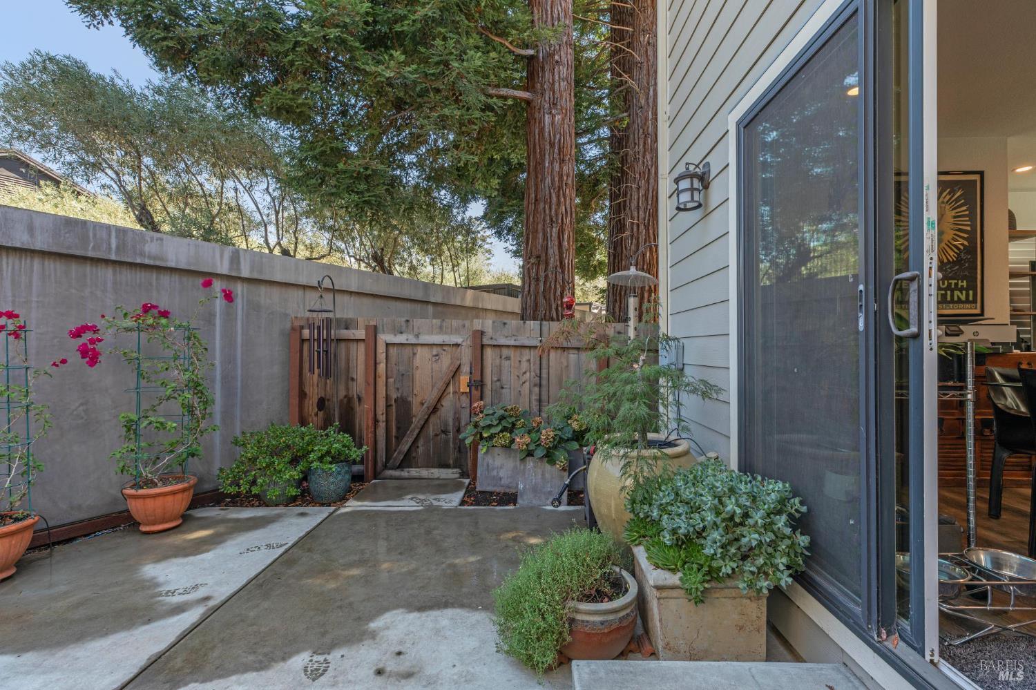 Detail Gallery Image 23 of 55 For 6 Burgundy Way, Yountville,  CA 94599 - 4 Beds | 2/2 Baths