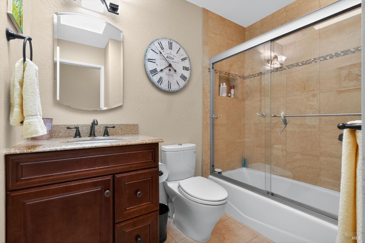 Detail Gallery Image 14 of 41 For 13 Margory Ct, Novato,  CA 94947 - 3 Beds | 2 Baths