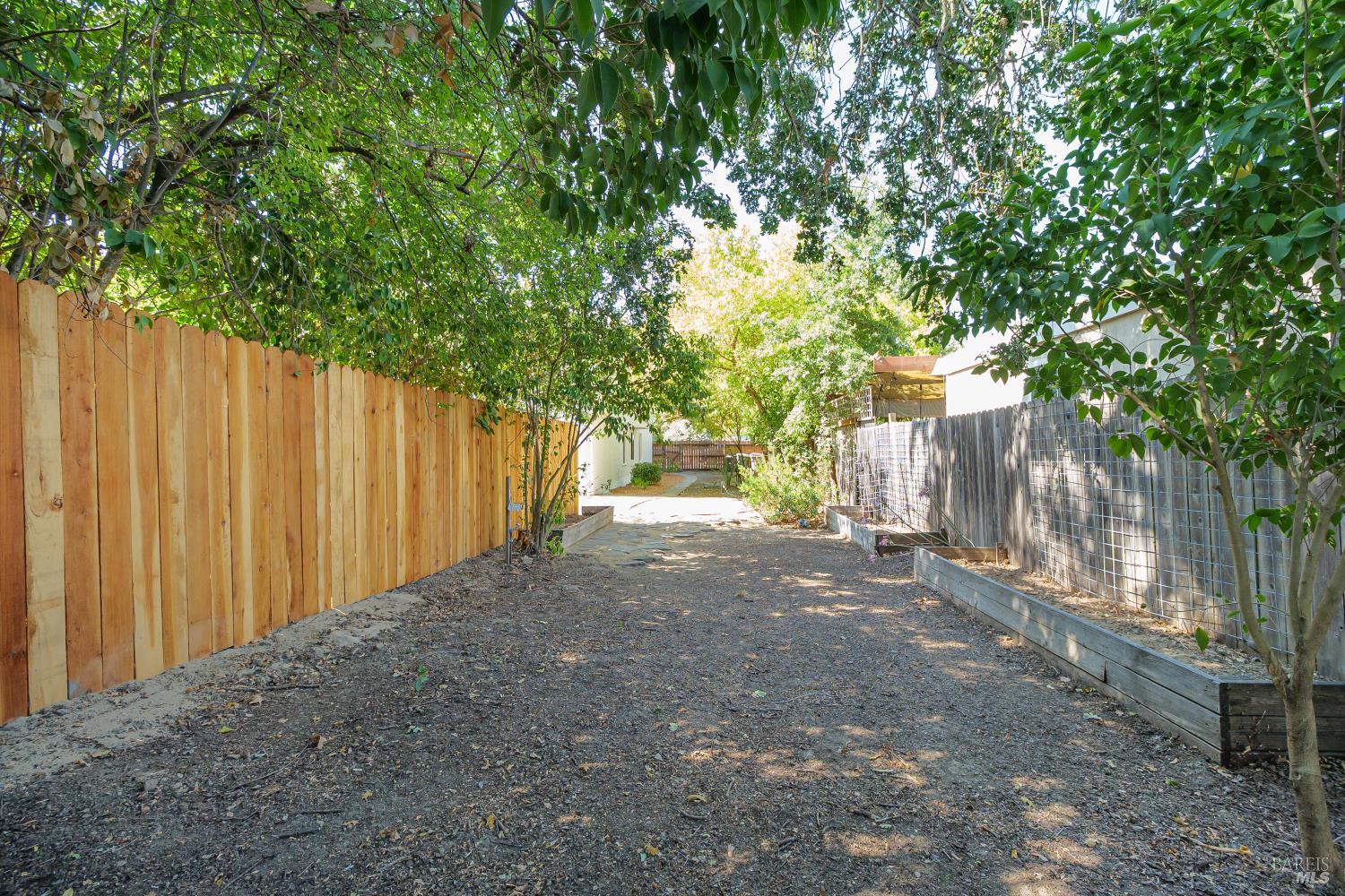Detail Gallery Image 34 of 58 For 7 Belmont Ave, Fairfax,  CA 94930 - 6 Beds | 4/1 Baths