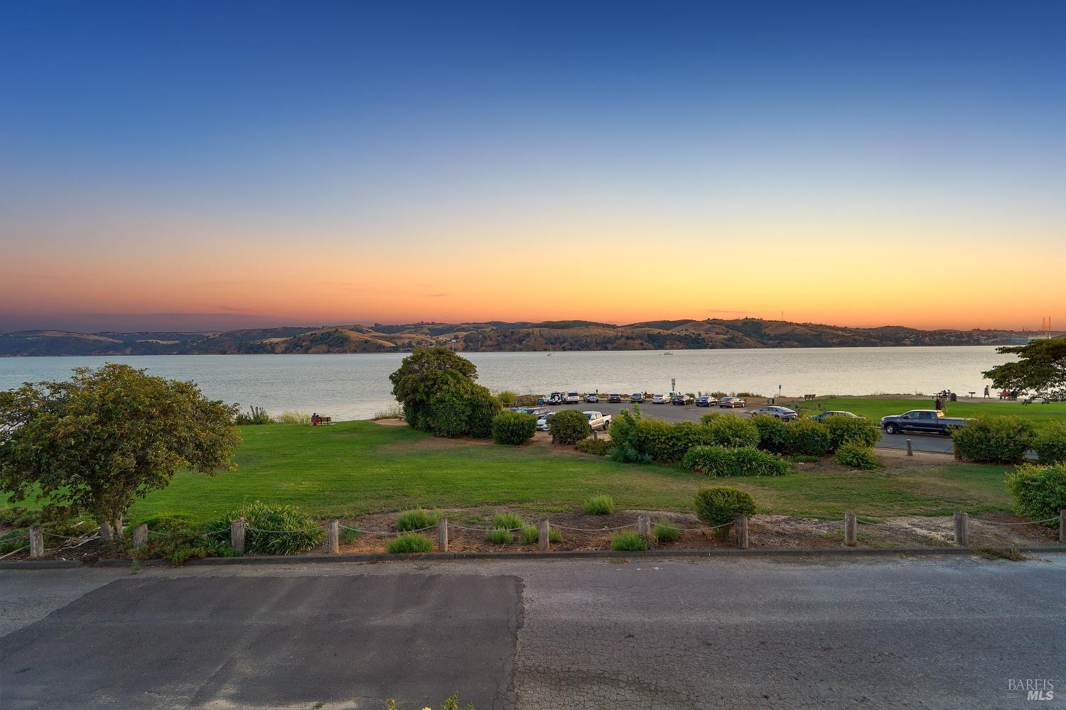 Detail Gallery Image 84 of 90 For 1182 W K St, Benicia,  CA 94510 - 4 Beds | 3/1 Baths