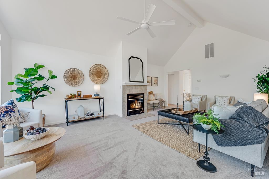 Detail Gallery Image 7 of 26 For 7555 Occidental Rd, Sebastopol,  CA 95472 - 3 Beds | 2/1 Baths