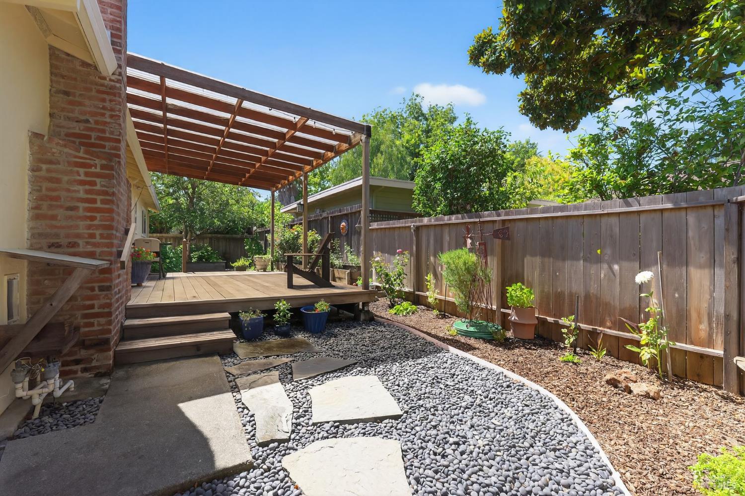 Detail Gallery Image 29 of 41 For 13 Margory Ct, Novato,  CA 94947 - 3 Beds | 2 Baths