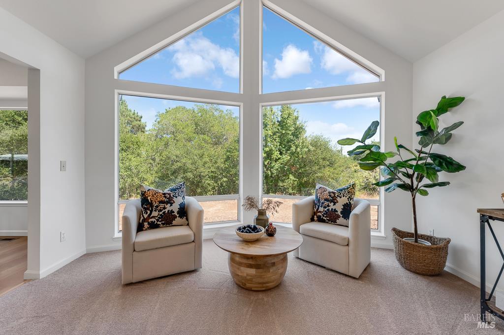Detail Gallery Image 6 of 26 For 7555 Occidental Rd, Sebastopol,  CA 95472 - 3 Beds | 2/1 Baths