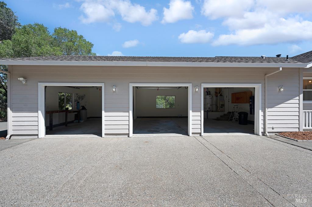 Detail Gallery Image 20 of 26 For 7555 Occidental Rd, Sebastopol,  CA 95472 - 3 Beds | 2/1 Baths