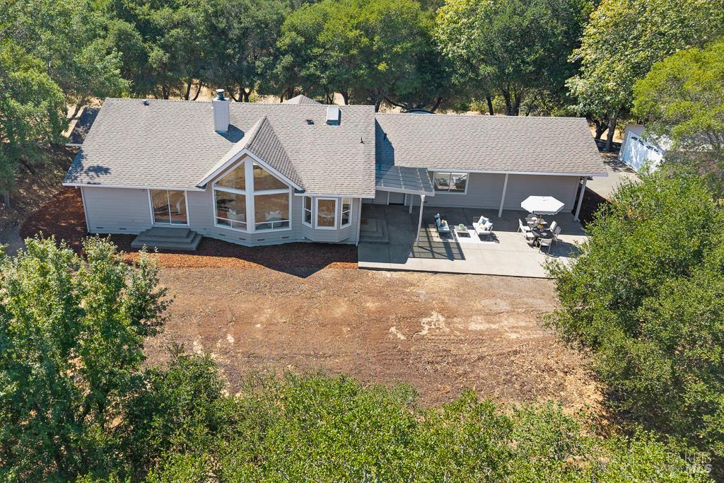 Detail Gallery Image 25 of 26 For 7555 Occidental Rd, Sebastopol,  CA 95472 - 3 Beds | 2/1 Baths