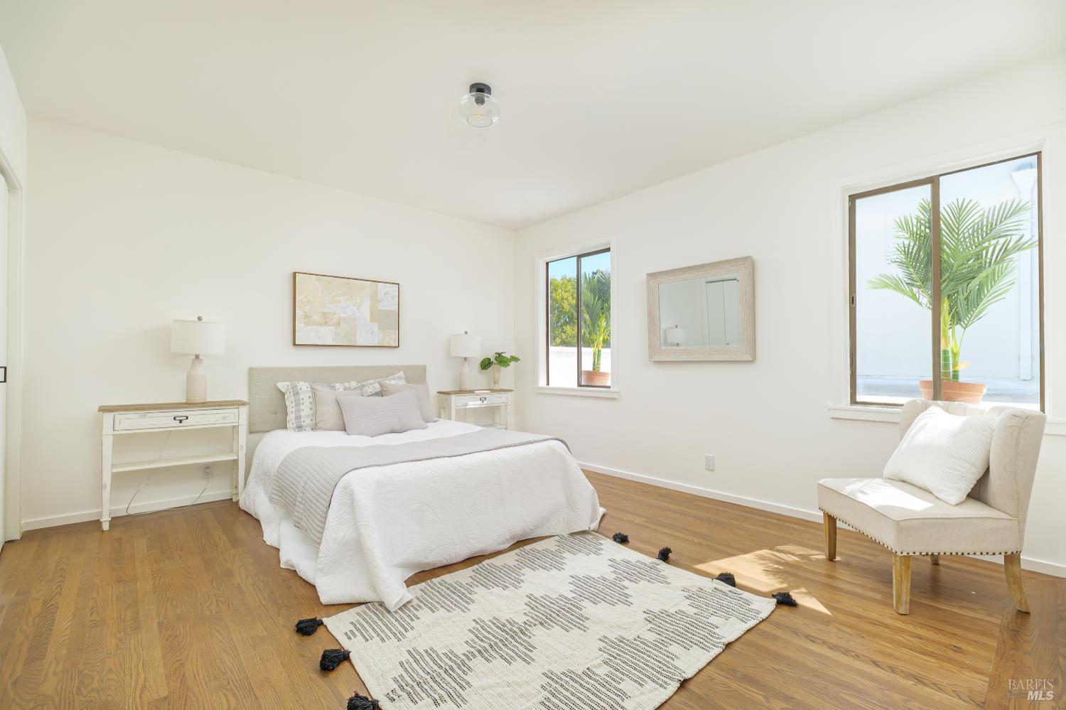Detail Gallery Image 16 of 58 For 7 Belmont Ave, Fairfax,  CA 94930 - 6 Beds | 4/1 Baths