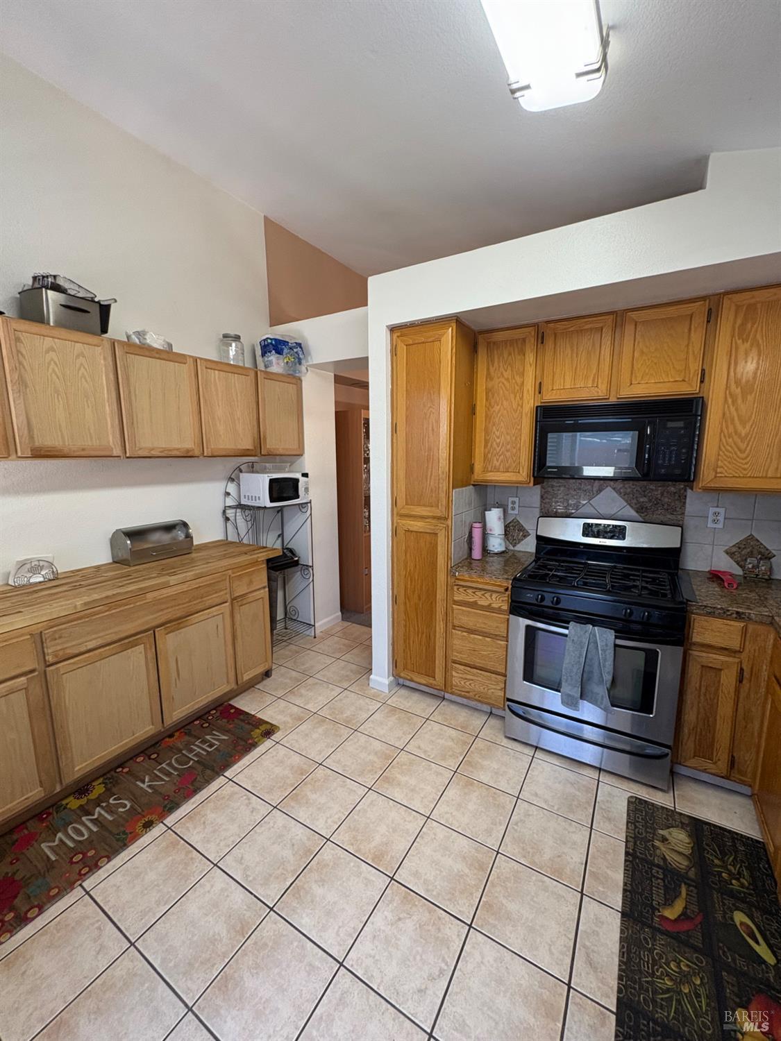 Detail Gallery Image 17 of 22 For 1100 Camellia Ln, Suisun City,  CA 94585 - 3 Beds | 2 Baths