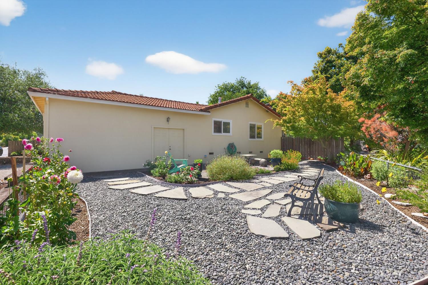 Detail Gallery Image 32 of 41 For 13 Margory Ct, Novato,  CA 94947 - 3 Beds | 2 Baths