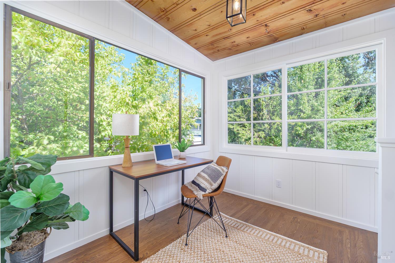 Detail Gallery Image 14 of 58 For 7 Belmont Ave, Fairfax,  CA 94930 - 6 Beds | 4/1 Baths