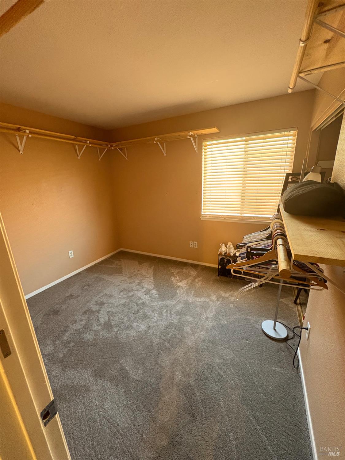 Detail Gallery Image 14 of 22 For 1100 Camellia Ln, Suisun City,  CA 94585 - 3 Beds | 2 Baths