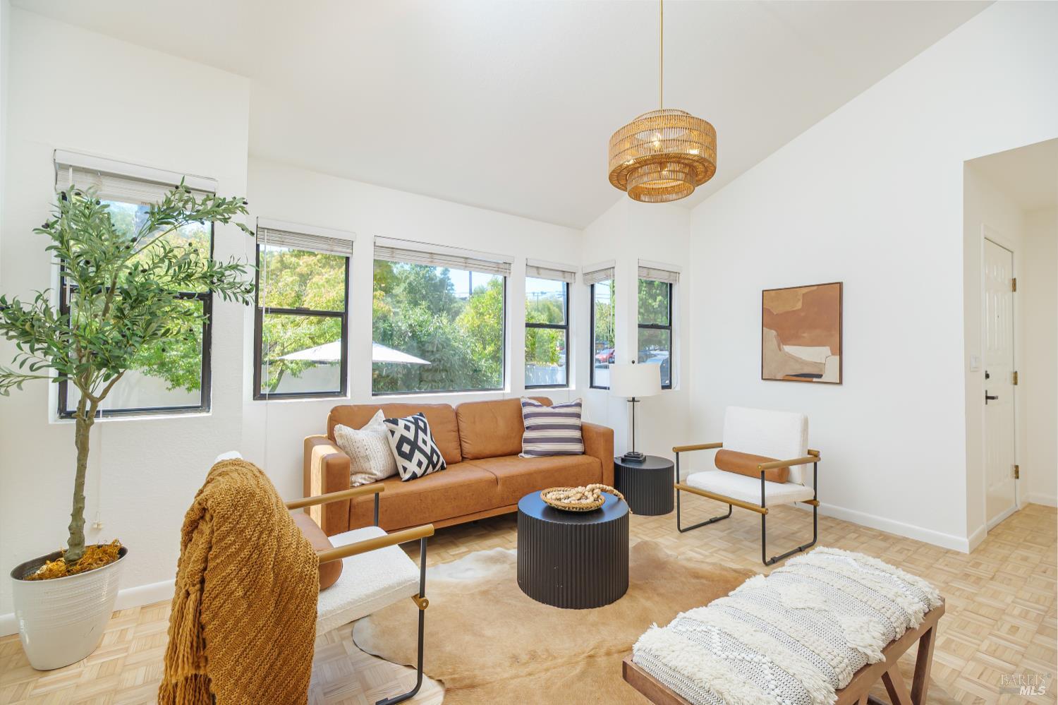 Detail Gallery Image 40 of 58 For 7 Belmont Ave, Fairfax,  CA 94930 - 6 Beds | 4/1 Baths