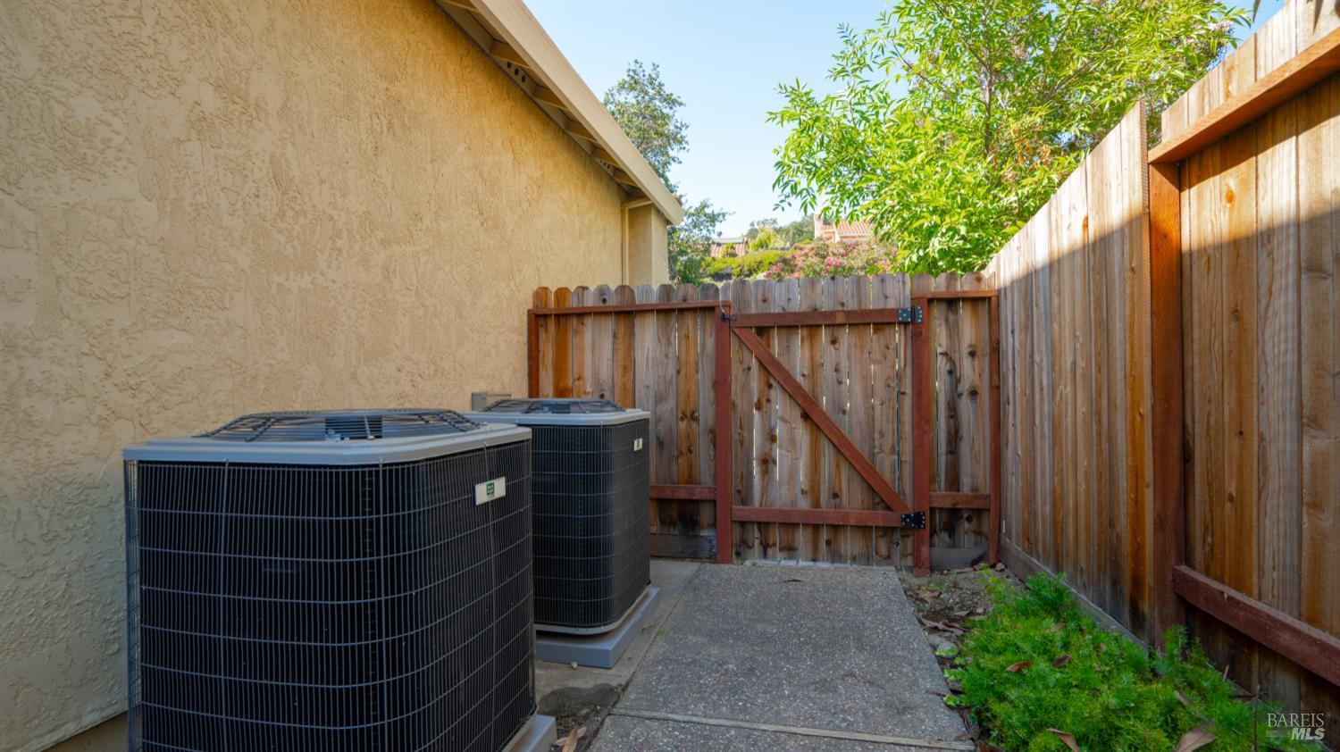 Detail Gallery Image 50 of 72 For 3245 Winged Foot Dr, Fairfield,  CA 94534 - 4 Beds | 3 Baths