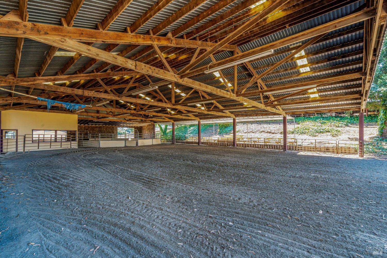 Detail Gallery Image 24 of 87 For 411 Highland Ave, Penngrove,  CA 94951 - 6 Beds | 5/1 Baths