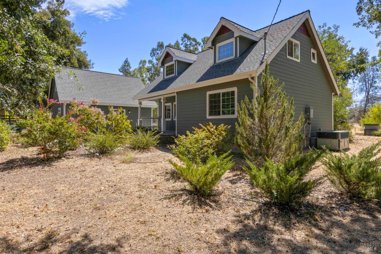 Detail Gallery Image 5 of 76 For 2855 Bell Hill Rd, Kelseyville,  CA 95451 - 3 Beds | 2 Baths