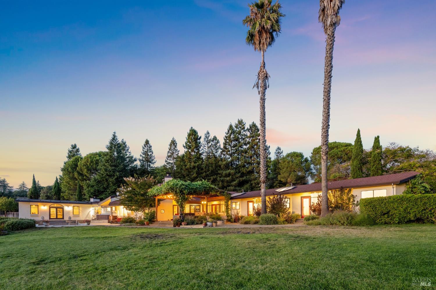 Detail Gallery Image 27 of 71 For 4636 Pepperwood Dr, Penngrove,  CA 94951 - 3 Beds | 2/1 Baths