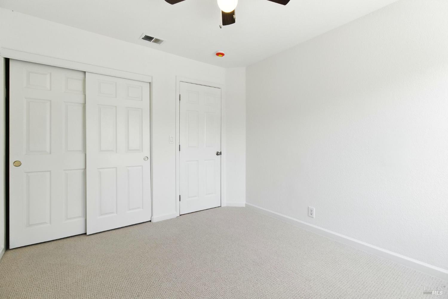 Detail Gallery Image 20 of 24 For 837 Vineyard Pl, Petaluma,  CA 94954 - 3 Beds | 2/1 Baths