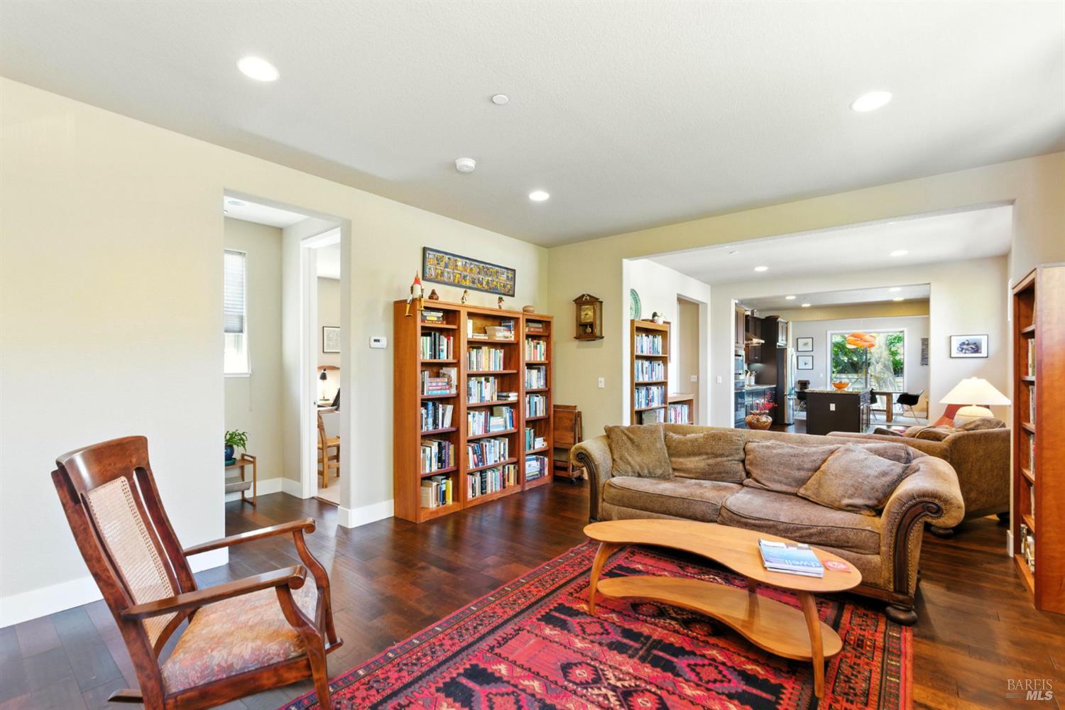 Detail Gallery Image 19 of 62 For 830 Litchfield Ave, Sebastopol,  CA 95472 - 5 Beds | 4 Baths