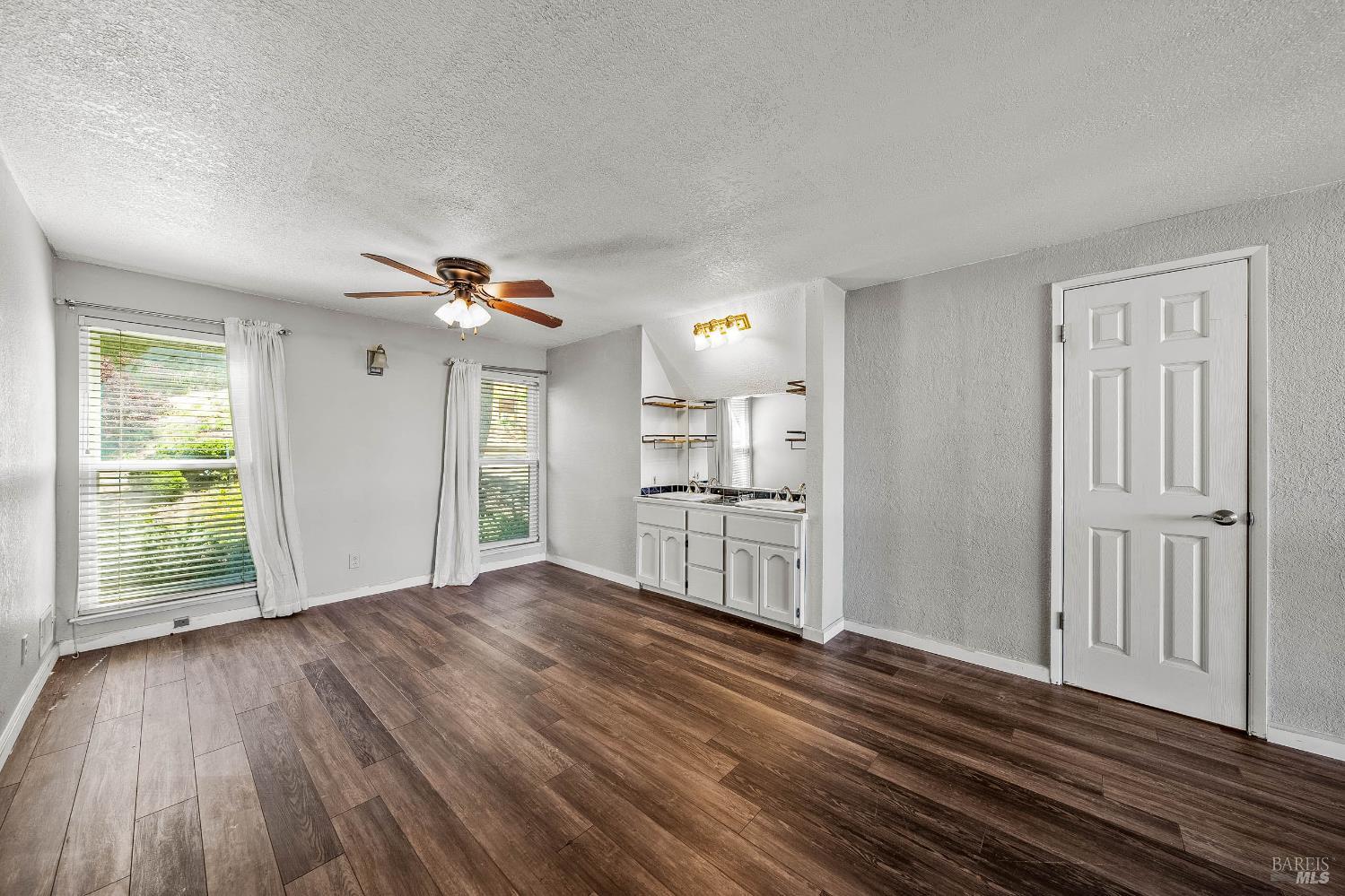 Detail Gallery Image 34 of 68 For 7847 Evergreen Dr, Kelseyville,  CA 95451 - 3 Beds | 1/1 Baths