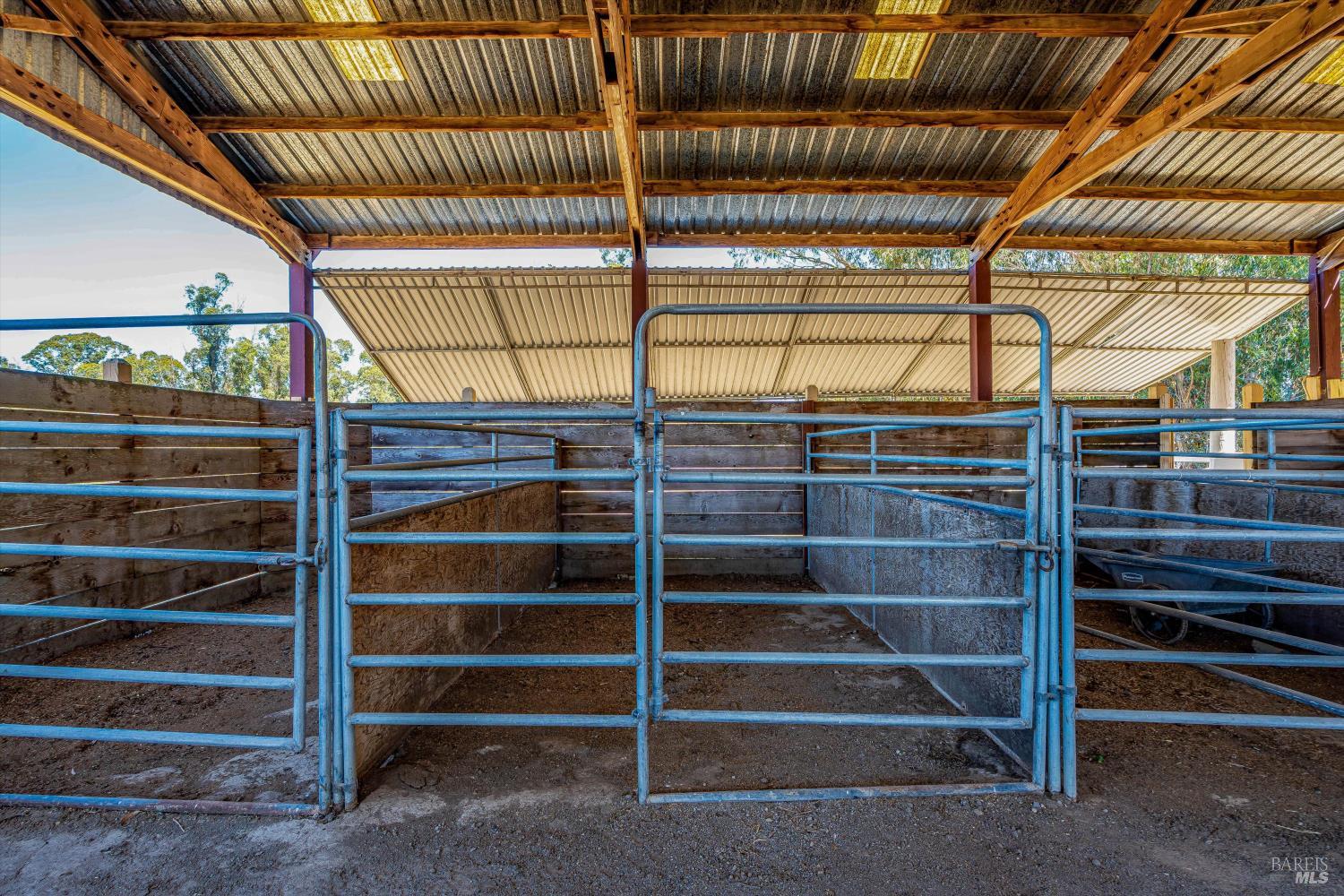 Detail Gallery Image 50 of 87 For 411 Highland Ave, Penngrove,  CA 94951 - 6 Beds | 5/1 Baths